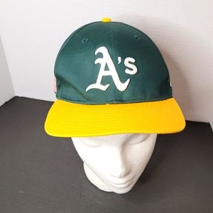 New Era Oakland A's Snapback Hat w/ Hologram